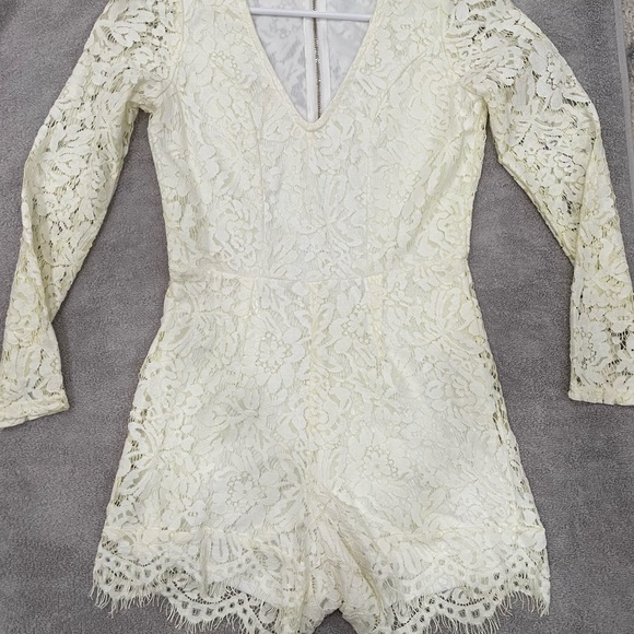 Pants - Lace romper